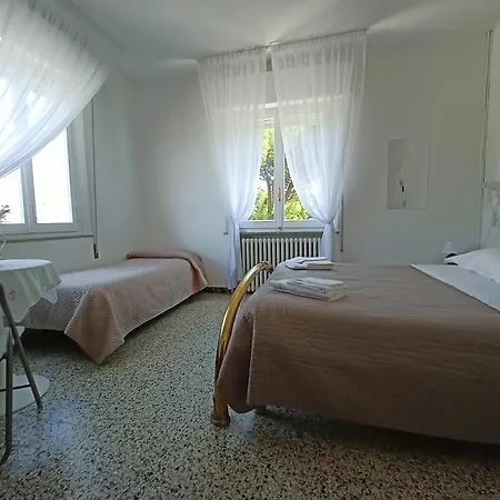 Bed and Breakfast Beeliving Room&breakfast (adults Only) 3*