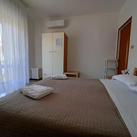 Bed & Breakfast Beeliving Room&breakfast (adults Only) Riccione