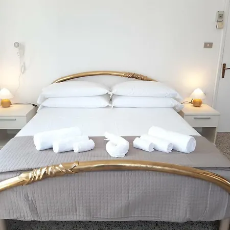 Beeliving Room&breakfast (adults Only) * Ριτσιόνε