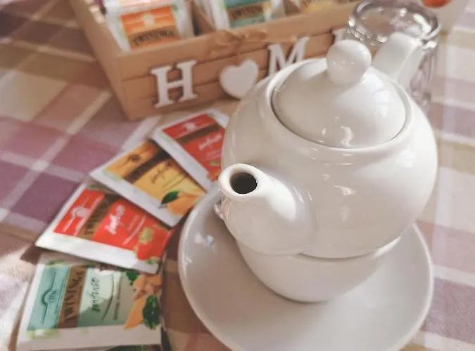 Beeliving Room&breakfast (adults Only) 리치오네