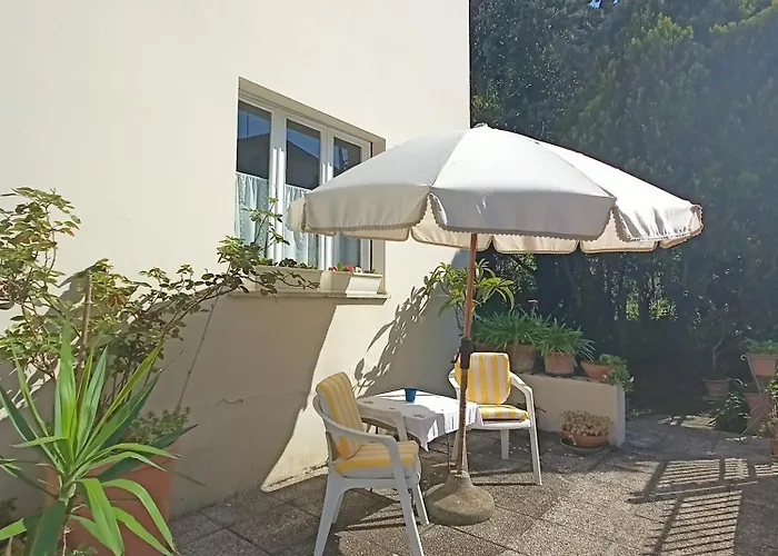 Beeliving Room&breakfast (adults Only) 리치오네