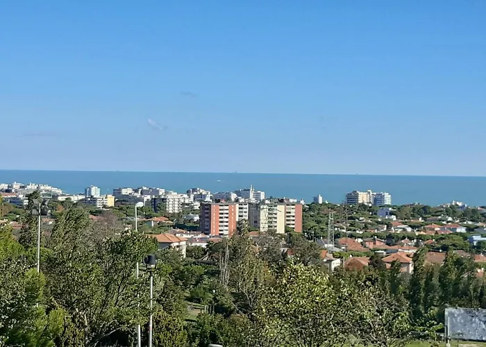 Beeliving Room&breakfast (adults Only) Riccione