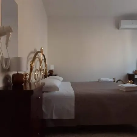 Beeliving Room&breakfast (adults Only) Bed & Breakfast Riccione