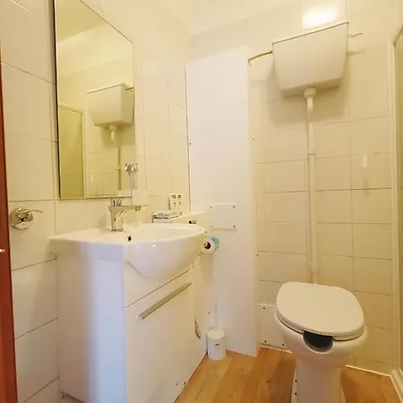 Beeliving Room&breakfast (adults Only) Riccione