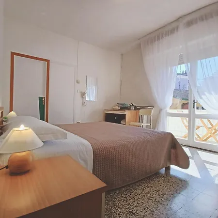 Frühstückspension Beeliving Room&breakfast (adults Only)