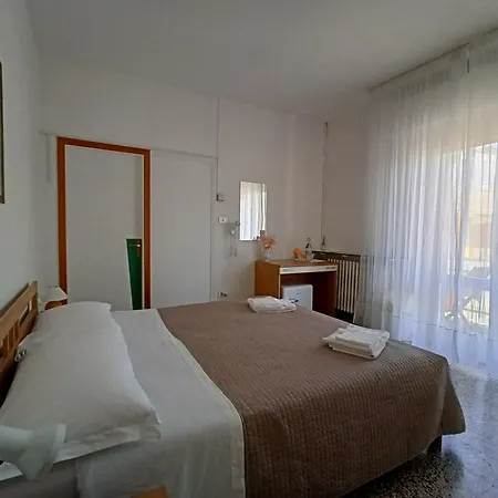 Beeliving Room&breakfast (adults Only) Riccione