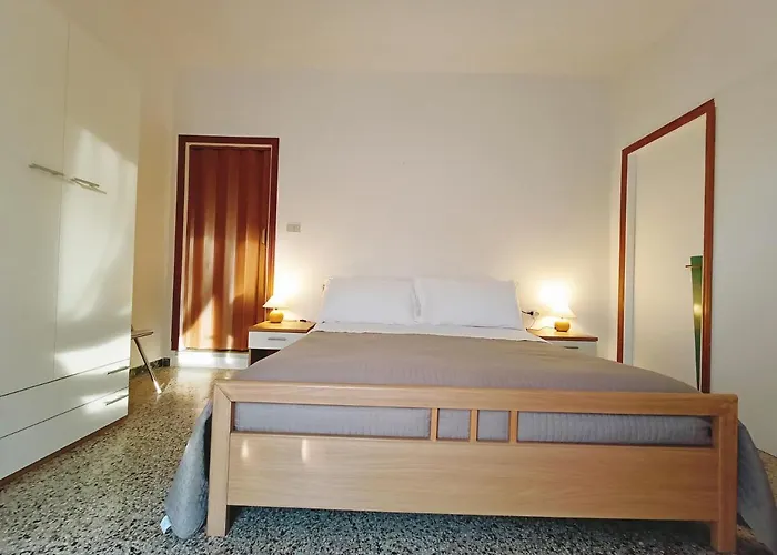 לינה וארוחת בוקר Beeliving Room&breakfast (adults Only) 3*