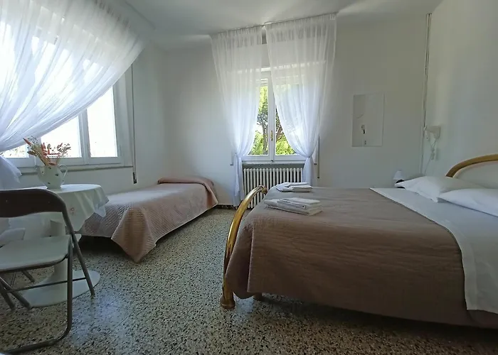 לינה וארוחת בוקר Beeliving Room&breakfast (adults Only) 3*