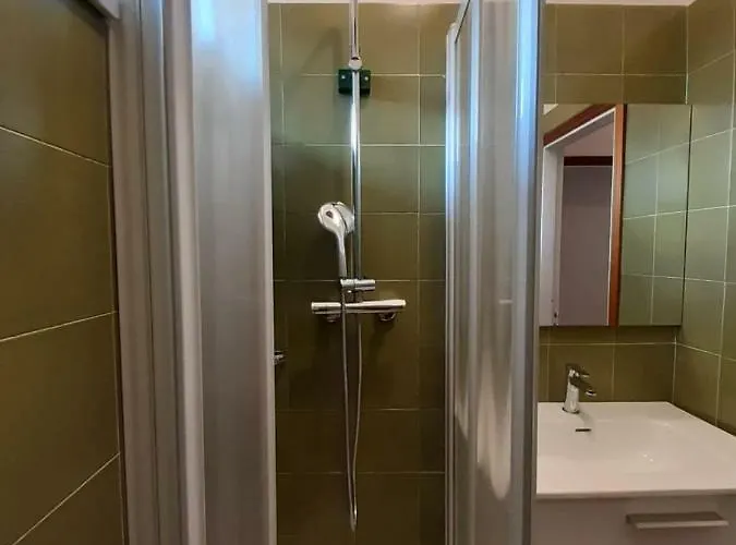 Beeliving Room&breakfast (adults Only) לינה וארוחת בוקר ריצ'יונה